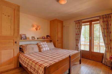 Ski-In, Chalet-Style Appt Central Verbier - 1 Min Walk To Lift Luaran gambar